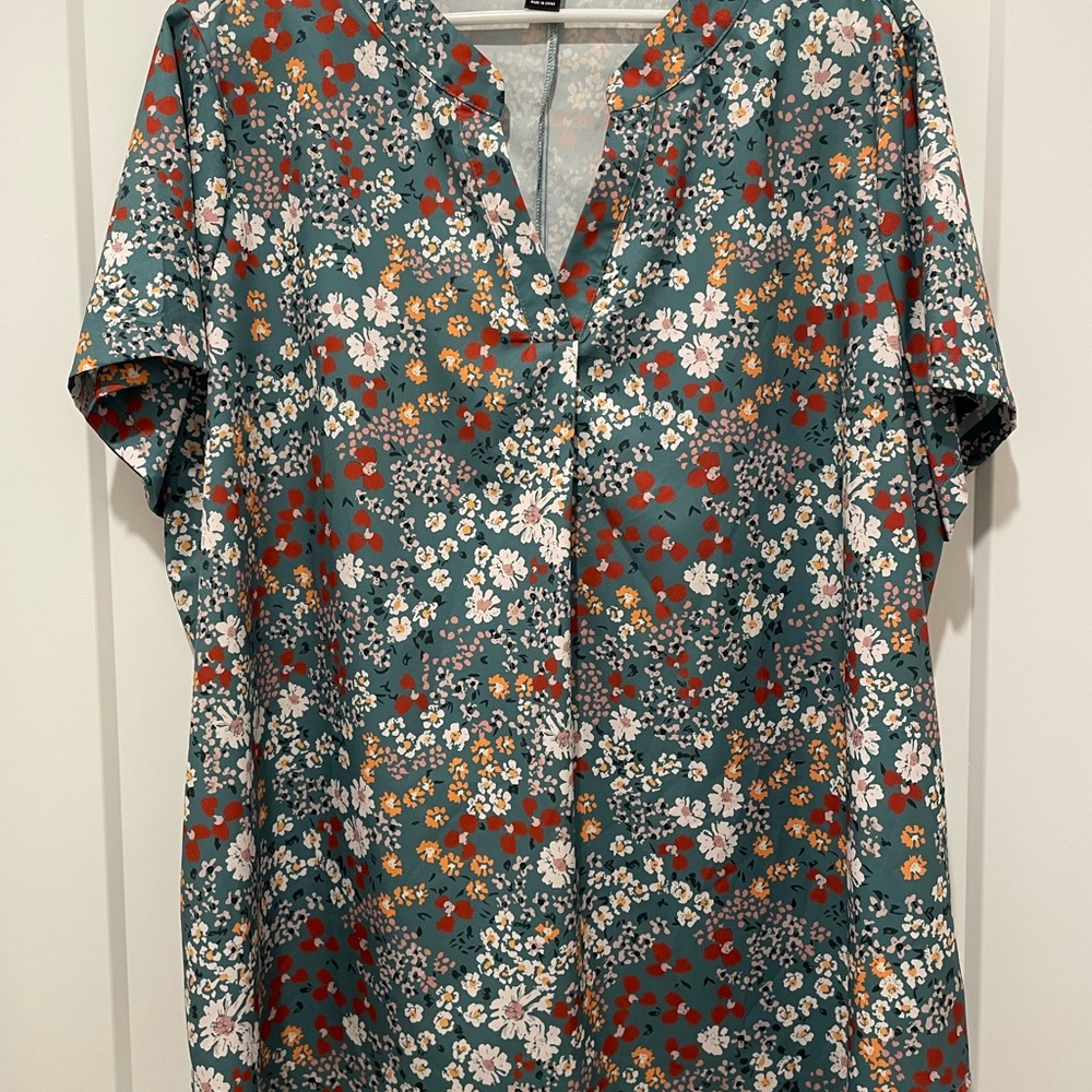SHEIN Floral Short Sleeve Blouse